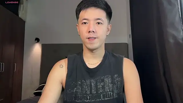 Snapshot of Addictiveboi chatting on 04-30-26, 01:34 Addictiveboi online show from 04-30-26, 01:34