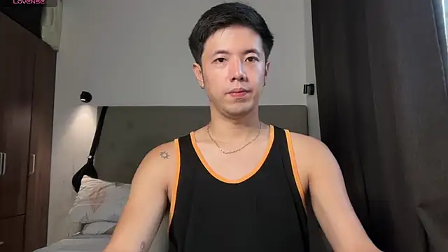 Snapshot of Addictiveboi chatting on 05-19-26, 02:07 Addictiveboi online show from 05-19-26, 02:07