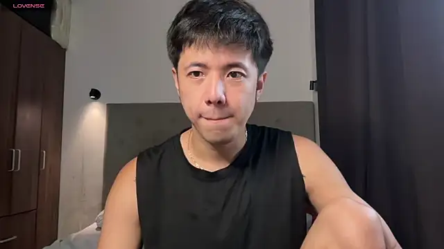 Snapshot of Addictiveboi chatting on 05-22-26, 03:35 Addictiveboi online show from 05-22-26, 03:35