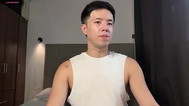 Snapshot of Addictiveboi chatting on 05-25-26, 03:01 Addictiveboi online show from 05-25-26, 03:01