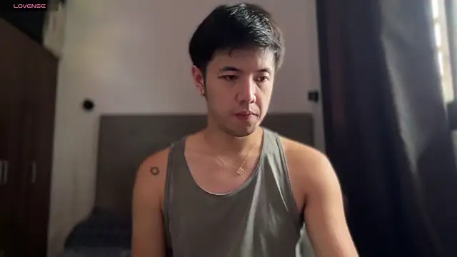 Snapshot of Addictiveboi chatting on 07-17-26, 04:08 Addictiveboi online show from 07-17-26, 04:08