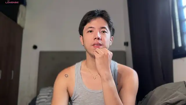 Snapshot of Addictiveboi chatting on 07-23-26, 05:05 Addictiveboi online show from 07-23-26, 05:05