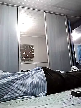 Snapshot of 12dery chatting on 09-19-25, 11:16 12dery online show from 09-19-25, 11:16