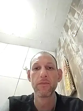 Snapshot of 12dery chatting on 10-04-25, 07:39 12dery online show from 10-04-25, 07:39