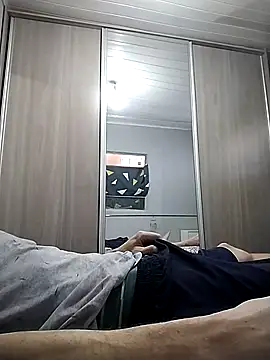 Snapshot of 12dery chatting on 10-12-25, 07:24 12dery online show from 10-12-25, 07:24