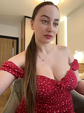 Snapshot of Maribelle_Vinnie chatting on 04-01-26, 11:33 Maribelle Vinnie online show from 04-01-26, 11:33