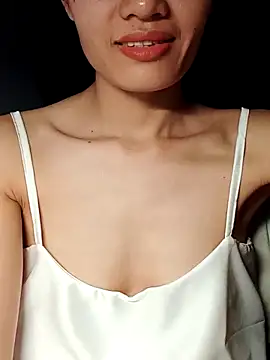 Snapshot of Hinna_x chatting on 09-13-25, 02:39 Hinna x online show from 09-13-25, 02:39