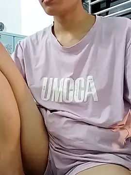 Snapshot of Hinna_x chatting on 09-21-25, 12:40 Hinna x online show from 09-21-25, 12:40