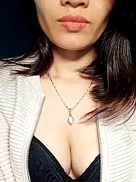 Snapshot of Hinna_x chatting on 11-01-25, 01:51 Hinna x online show from 11-01-25, 01:51