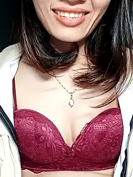 Snapshot of Hinna_x chatting on 11-02-25, 08:44 Hinna x online show from 11-02-25, 08:44