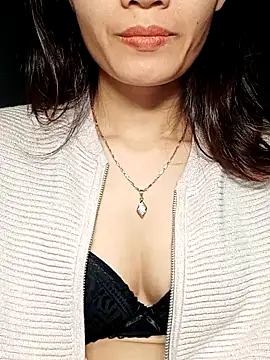 Snapshot of Hinna_x chatting on 11-03-25, 08:54 Hinna x online show from 11-03-25, 08:54