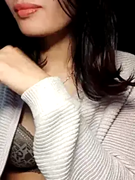 Snapshot of Hinna_x chatting on 11-17-25, 08:47 Hinna x online show from 11-17-25, 08:47