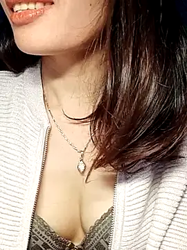 Snapshot of Hinna_x chatting on 12-04-25, 08:23 Hinna x online show from 12-04-25, 08:23