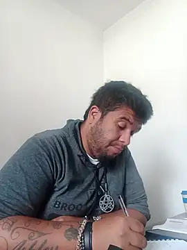Snapshot of Rolo-Sumiso chatting on 06-10-26, 01:54 Rolo-Sumiso online show from 06-10-26, 01:54