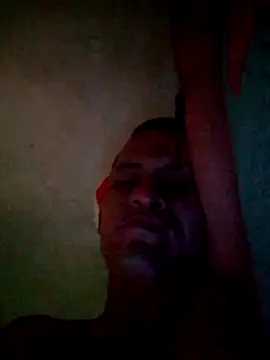 Snapshot of Kars1721 chatting on 09-10-25, 04:07 Kars1721 online show from 09-10-25, 04:07