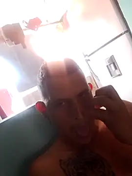 Snapshot of Kars1721 chatting on 02-09-26, 02:21 Kars1721 online show from 02-09-26, 02:21