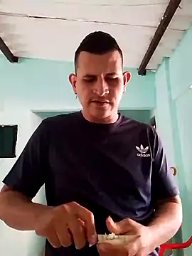 Snapshot of Kars1721 chatting on 02-11-26, 01:27 Kars1721 online show from 02-11-26, 01:27