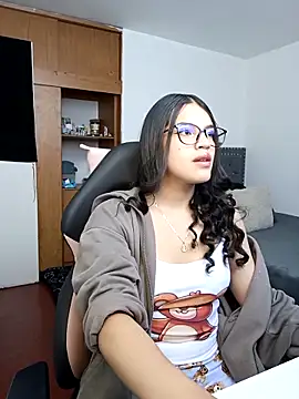 asumi 18 online show from 09-10-25, 03:01