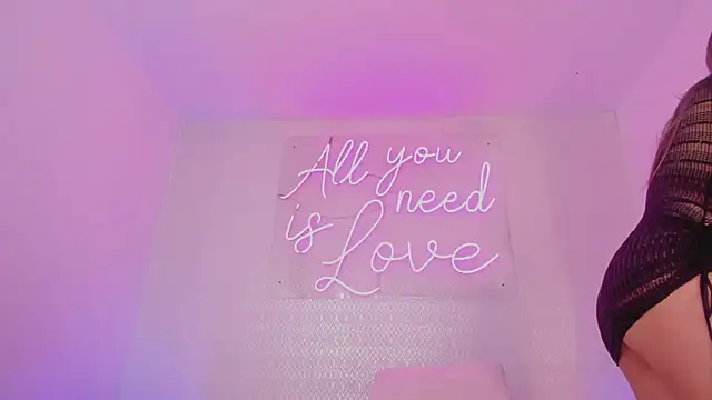 aleksandramiller  online show from 03-09-26, 12:53