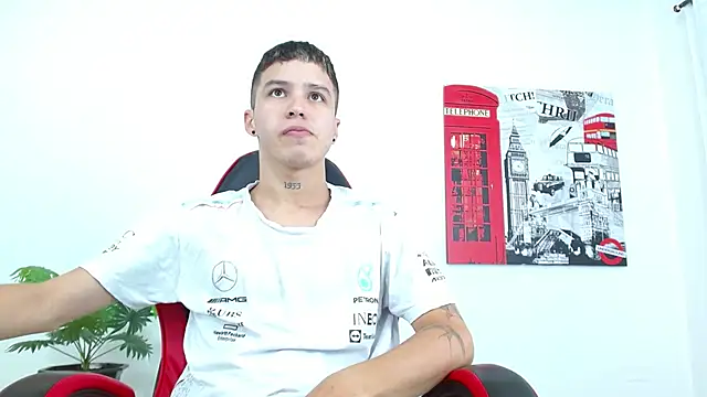 Cumandres18 online show from 09-19-25, 01:45