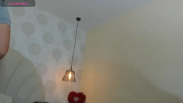 Snapshot of GIANAMILLER6 chatting on 03-05-26, 12:12 GIANAMILLER6 online show from 03-05-26, 12:12