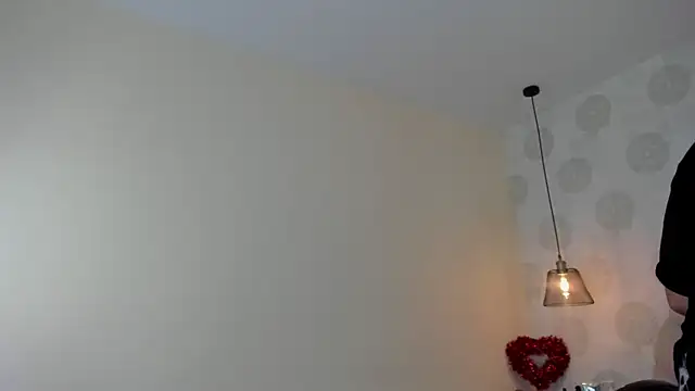 Snapshot of GIANAMILLER6 chatting on 03-19-26, 11:58 GIANAMILLER6 online show from 03-19-26, 11:58