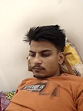Snapshot of KaranSingh0m chatting on 05-03-26, 02:34 KaranSingh0m online show from 05-03-26, 02:34
