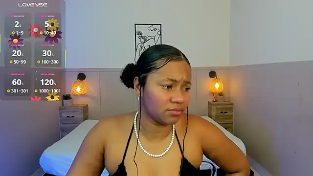 AuroraSky8 online show from 10-06-25, 12:02