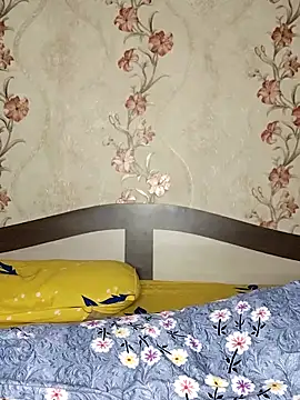 Shiny HOT01 online show from 11-08-25, 06:51