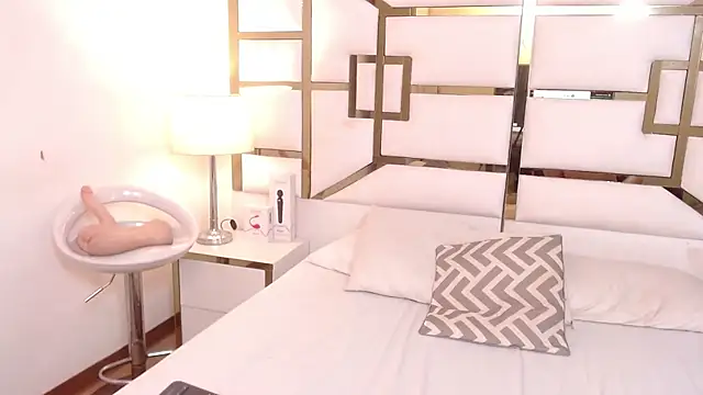 AnniieCarther online show from 10-21-25, 11:55