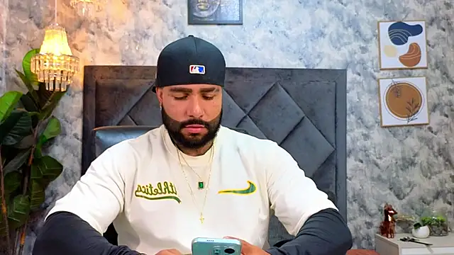 Apolo rousse1 online show from 11-21-25, 08:29