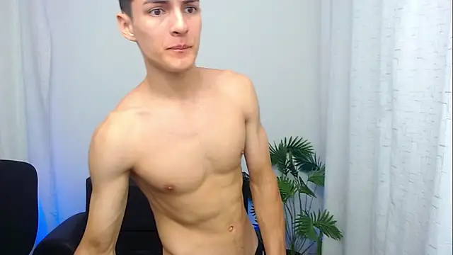 Matiius18 online show from 12-04-25, 02:37