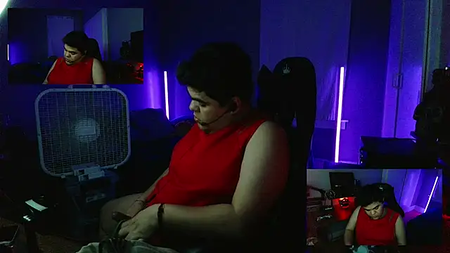 Snapshot of perversus12 chatting on 08-03-26, 02:21 perversus12 online show from 08-03-26, 02:21