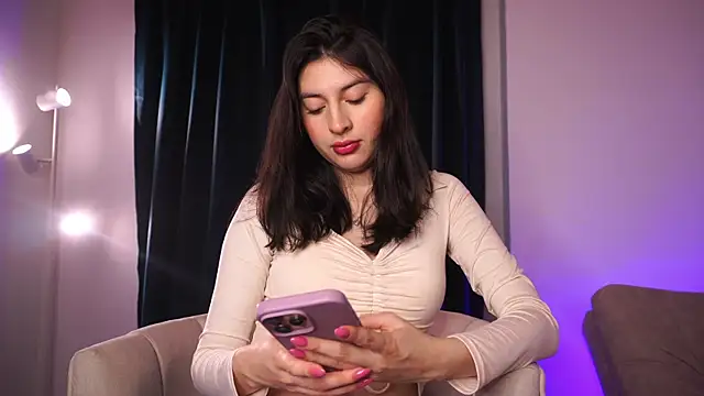 Auralea online show from 10-03-25, 10:51