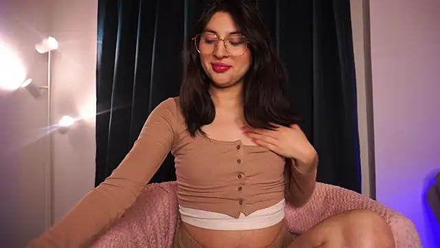 Auralea online show from 10-20-25, 03:40