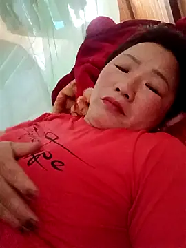 Snapshot of Mptrangp chatting on 04-06-26, 04:21 Mptrangp online show from 04-06-26, 04:21