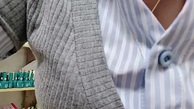 Snapshot of MichiLovely chatting on 09-19-25, 09:11 MichiLovely online show from 09-19-25, 09:11