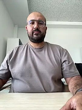 Snapshot of Burak6850 chatting on 06-02-26, 10:06 Burak6850 online show from 06-02-26, 10:06