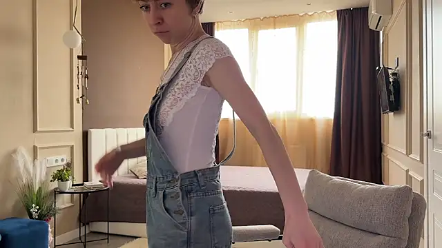 daniellia  online show from 02-13-26, 10:33