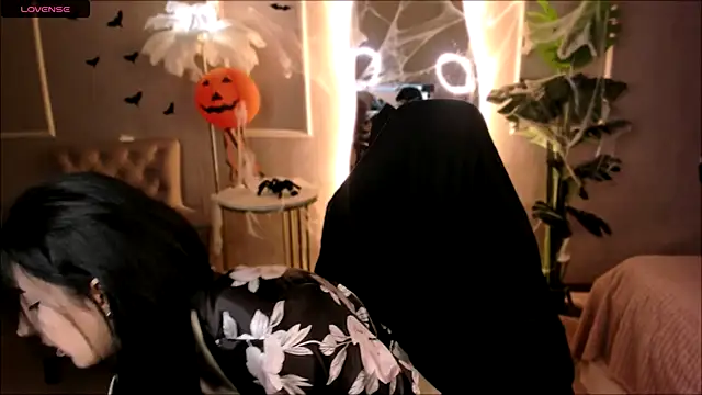 Snapshot of Lii_Rose chatting on 10-29-25, 08:32 Lii Rose online show from 10-29-25, 08:32