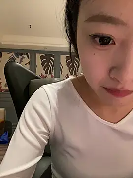 MengMeng0515 online show from 02-05-26, 02:33