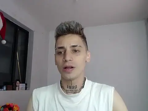 Snapshot of xalejo_max chatting on 01-11-26, 05:18 xalejo max online show from 01-11-26, 05:18