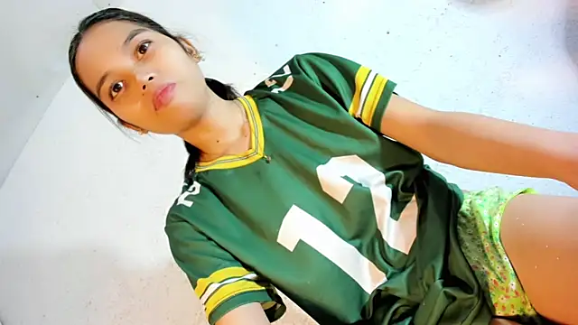 Snapshot of CUTIE_GIRLSX chatting on 06-16-26, 01:25 CUTIE GIRLSX online show from 06-16-26, 01:25