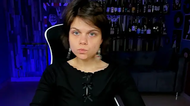 Snapshot of EllieMurler chatting on 09-19-25, 09:00 EllieMurler online show from 09-19-25, 09:00