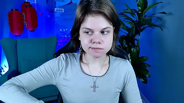 Snapshot of EllieMurler chatting on 11-25-25, 09:09 EllieMurler online show from 11-25-25, 09:09