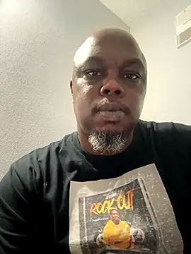 Snapshot of devon3421 chatting on 09-14-25, 03:49 devon3421 online show from 09-14-25, 03:49