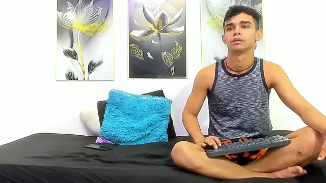 Snapshot of Violet_Dream2 chatting on 02-28-26, 08:26 Violet Dream2 online show from 02-28-26, 08:26