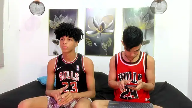 Snapshot of Violet_Dream2 chatting on 03-08-26, 08:23 Violet Dream2 online show from 03-08-26, 08:23