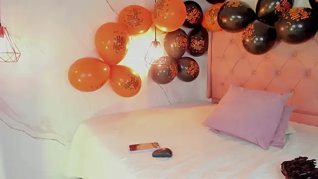 Bellarohs online show from 10-31-25, 01:56