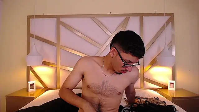 Jaxon Carter online show from 11-30-25, 08:35